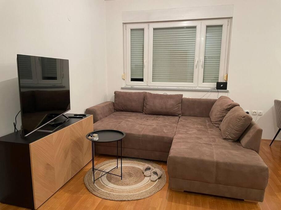 Ferienwohnung Mely Rose Laibach Exterior foto
